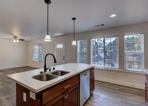 4250 Waushara Ave, Redding, CA 96001 photo 7