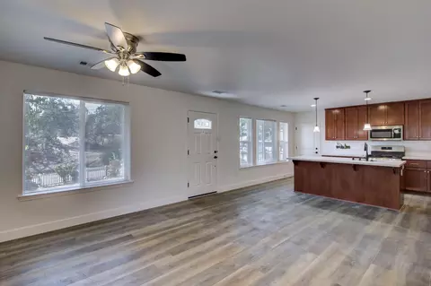 4250 Waushara Ave, Redding, CA 96001 photo 9