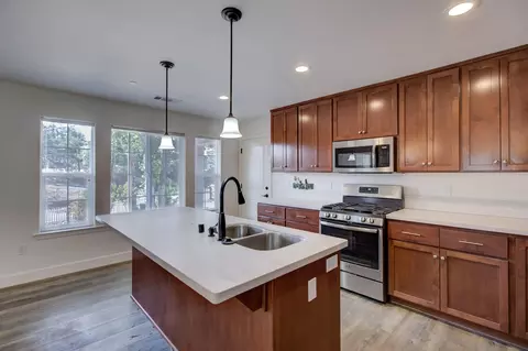 4250 Waushara Ave, Redding, CA 96001 photo 6
