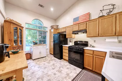 1929 Eddy Way, Redding, CA 96002 photo 6