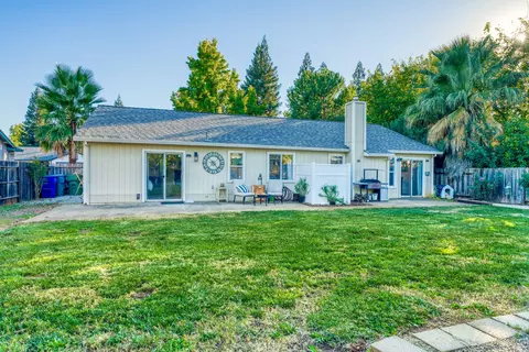 1929 Eddy Way, Redding, CA 96002 photo 15