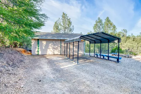 21508 Squaw Grass Trl, Redding, CA 96003 photo 10