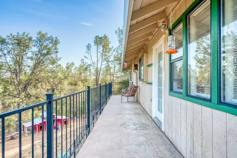 21508 Squaw Grass Trl, Redding, CA 96003 photo 7