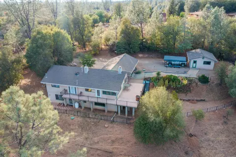 21508 Squaw Grass Trl, Redding, CA 96003 photo 1