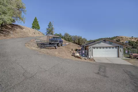 14833 Valley Vista Ct, Redding, CA 96003 photo 2