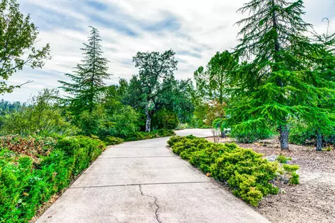 719 Cherwell Ct, Redding, CA 96003 photo 4