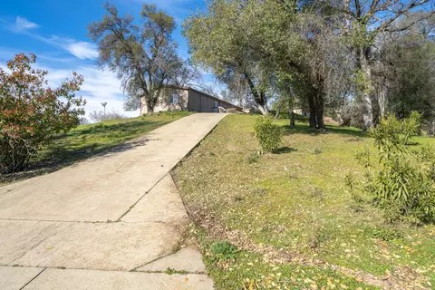 13707 Creek Trl, Redding, CA 96003 photo 5