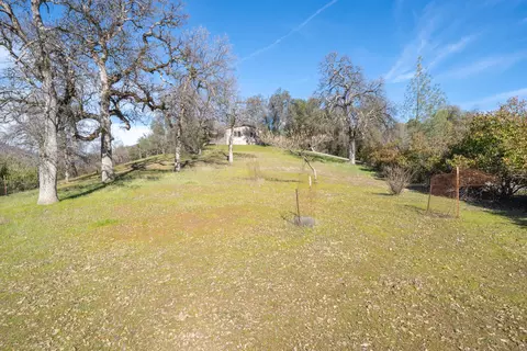 13707 Creek Trl, Redding, CA 96003 photo 6