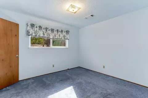 16370 Trail Dr, Redding, CA 96001 photo 10