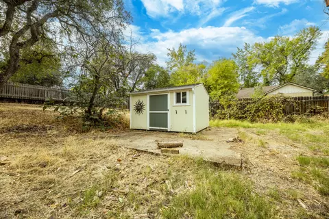 1146 Olive Ave, Redding, CA 96001 photo 22