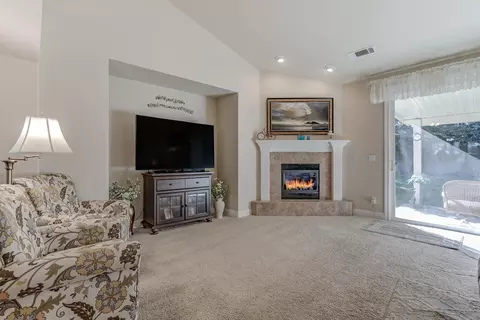 524 Castenda Dr, Redding, CA 96003 photo 11
