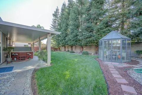 524 Castenda Dr, Redding, CA 96003 photo 36