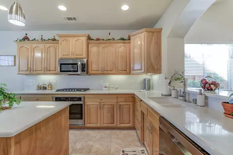 524 Castenda Dr, Redding, CA 96003 photo 16