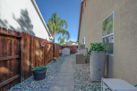 524 Castenda Dr, Redding, CA 96003 photo 35