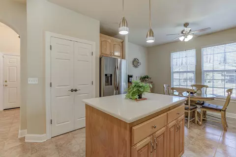 524 Castenda Dr, Redding, CA 96003 photo 17