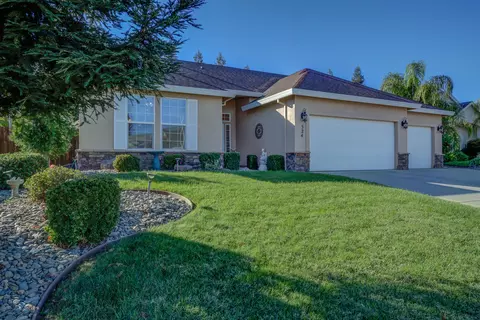 524 Castenda Dr, Redding, CA 96003 photo 5