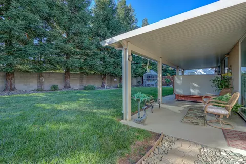 524 Castenda Dr, Redding, CA 96003 photo 40