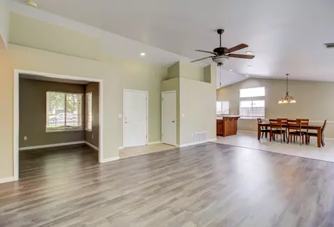 4385 Alexis Way, Redding, CA 96002 photo 6