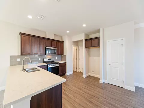870 Congaree Ln, Redding, CA 96001 photo 8