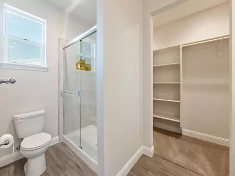 870 Congaree Ln, Redding, CA 96001 photo 23