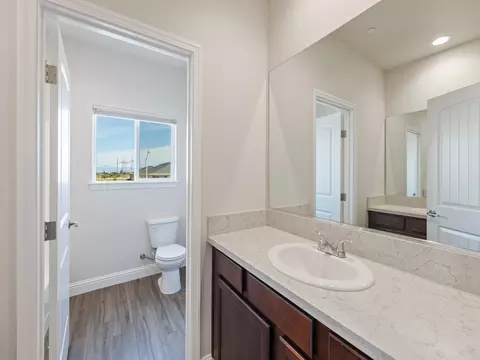 870 Congaree Ln, Redding, CA 96001 photo 17