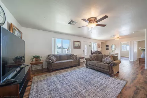 1025 Beltline Rd, Redding, CA 96003 photo 11