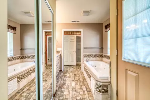 9010 Quail Valley Dr, Redding, CA 96002 photo 15