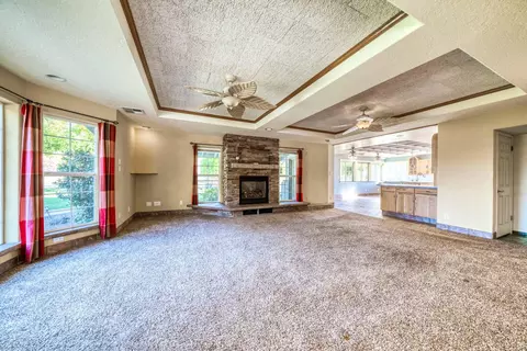 9010 Quail Valley Dr, Redding, CA 96002 photo 5