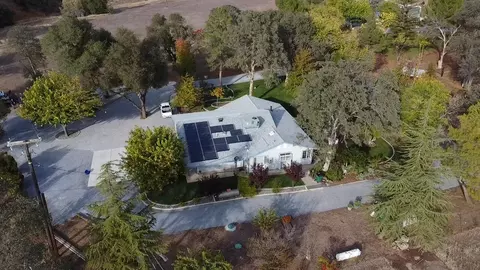 9010 Quail Valley Dr, Redding, CA 96002 photo 2