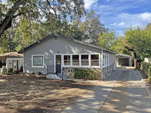 3294 Crest Dr, Anderson, CA 96007 photo 1