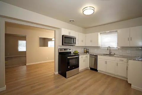 3294 Crest Dr, Anderson, CA 96007 photo 6