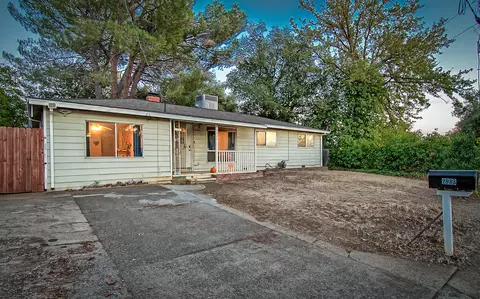 2983 Kenco Ave, Redding, CA 96002 photo 1