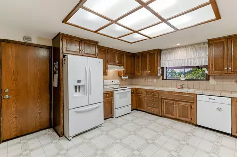 19909 Paso Robles Ave, Redding, CA 96003 photo 11