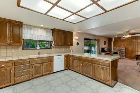 19909 Paso Robles Ave, Redding, CA 96003 photo 12