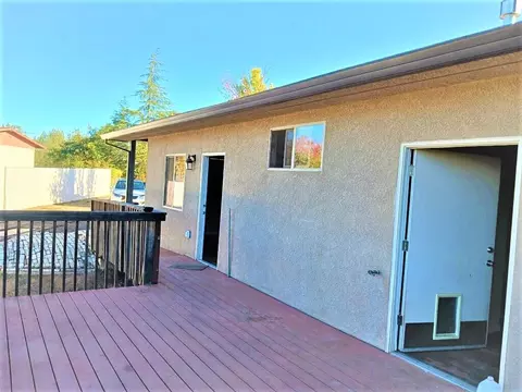 18318 View Point Dr, Anderson, CA 96007 photo 5
