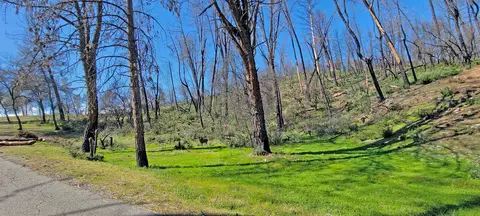 Tranquilo Ln, Redding, CA 96003 photo 6