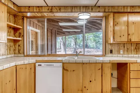 13353 Fern Rd, Whitmore, CA 96096 photo 9