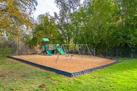 2836 Pernie Trl, Redding, CA 96001 photo 22