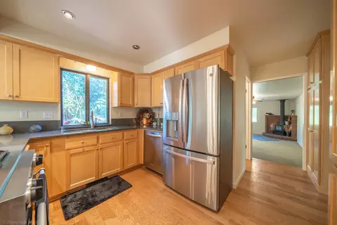 3432 Wimbledon Dr, Redding, CA 96002 photo 14