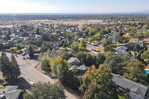 3432 Wimbledon Dr, Redding, CA 96002 photo 87