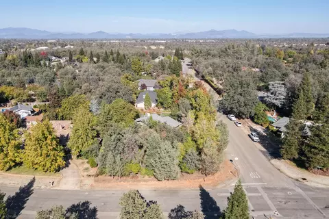 3432 Wimbledon Dr, Redding, CA 96002 photo 82