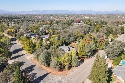 3432 Wimbledon Dr, Redding, CA 96002 photo 81