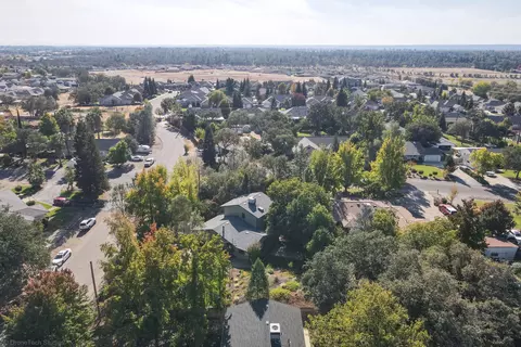 3432 Wimbledon Dr, Redding, CA 96002 photo 86