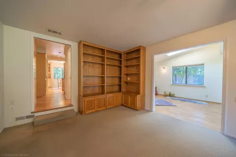 3432 Wimbledon Dr, Redding, CA 96002 photo 17