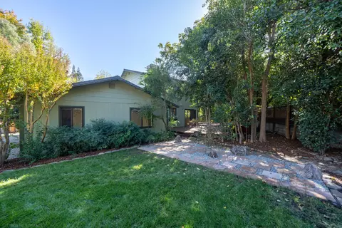 3432 Wimbledon Dr, Redding, CA 96002 photo 54
