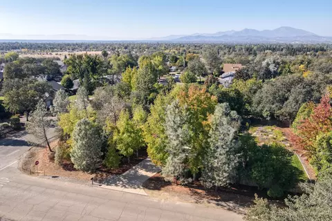 3432 Wimbledon Dr, Redding, CA 96002 photo 76