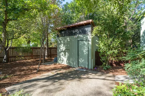 3432 Wimbledon Dr, Redding, CA 96002 photo 68