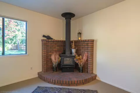 3432 Wimbledon Dr, Redding, CA 96002 photo 21