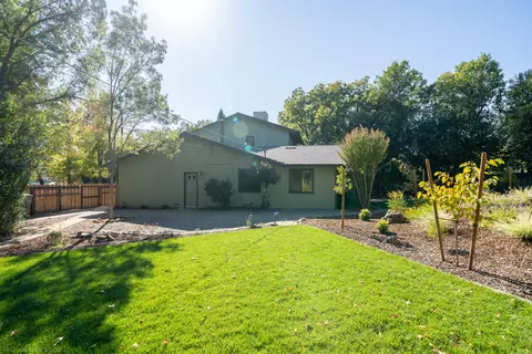 3432 Wimbledon Dr, Redding, CA 96002 photo 61