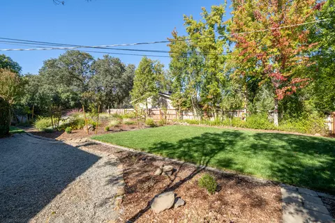 3432 Wimbledon Dr, Redding, CA 96002 photo 58